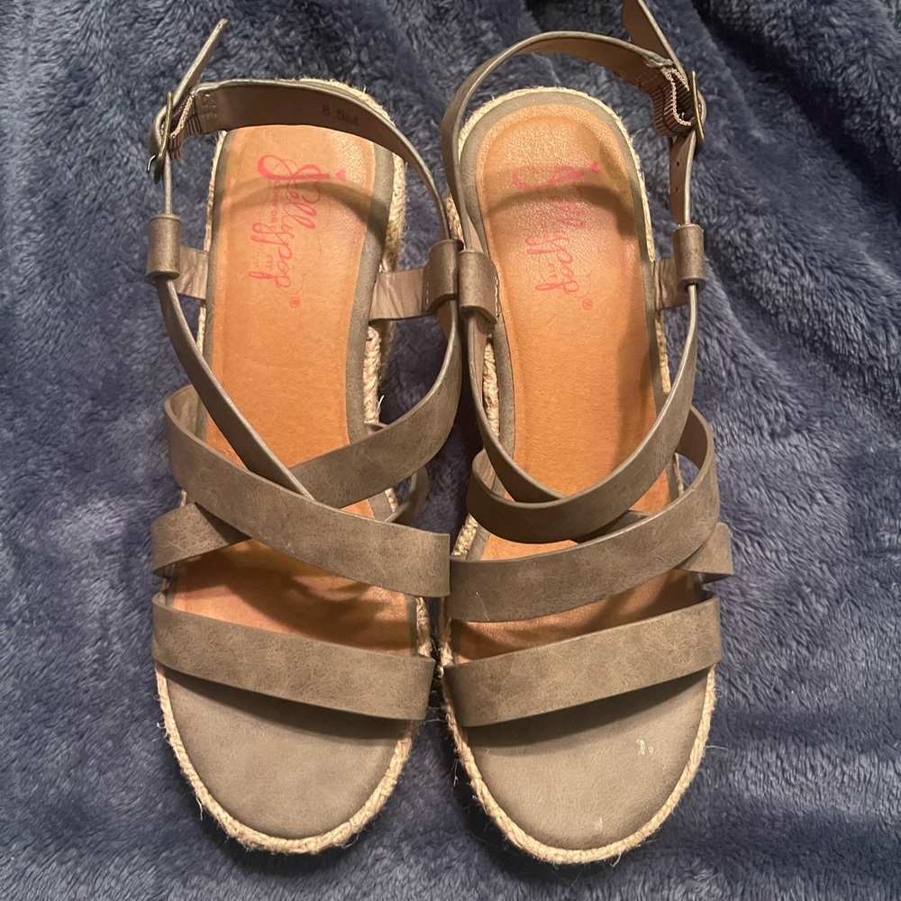 Jelly pop size 8.5 M women’s chunk sandals - army green